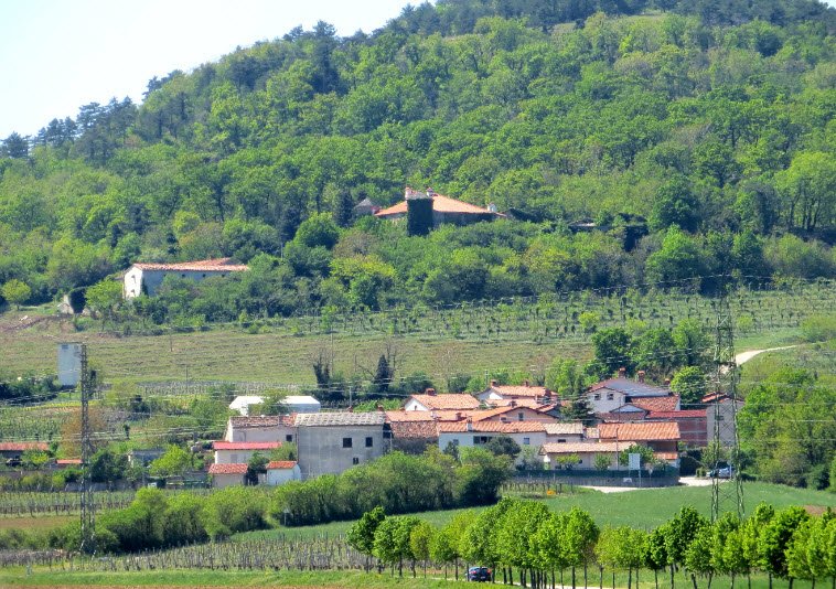 Grad Lože, Slovenia, Slovenia